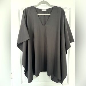 Cherish Women’s M/L Poncho Black Top